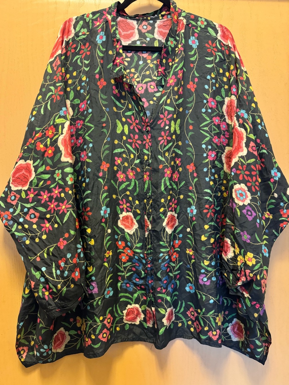 Johnny Was Black Floral 100% Silk Oversized Tunic Top 2X
